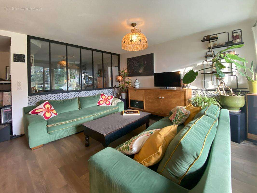 Appartement 3 pièce(s) 81 m2 avec Balcon Plage à pied - photo 2