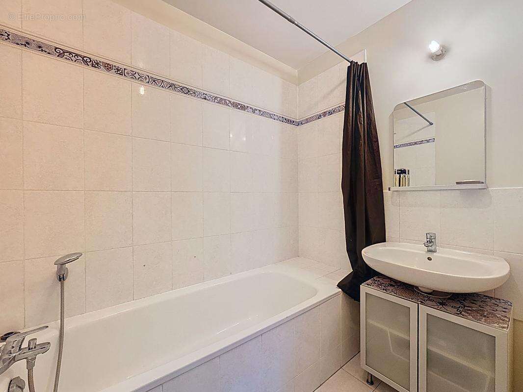 Appartement à MONTIGNY-LE-BRETONNEUX