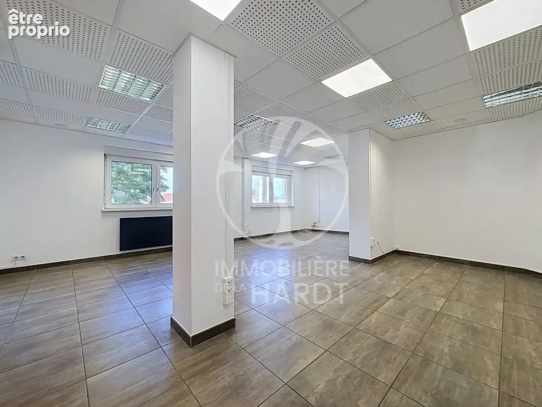 Commerce 324 m² à vendre à Saint-Louis (68300) - photo 7