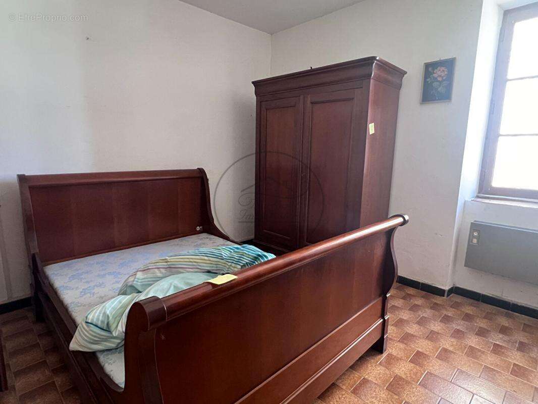 Maison à SAINT-PAUL-LE-JEUNE