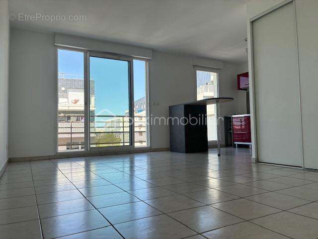 Appartement à MARSEILLE-8E