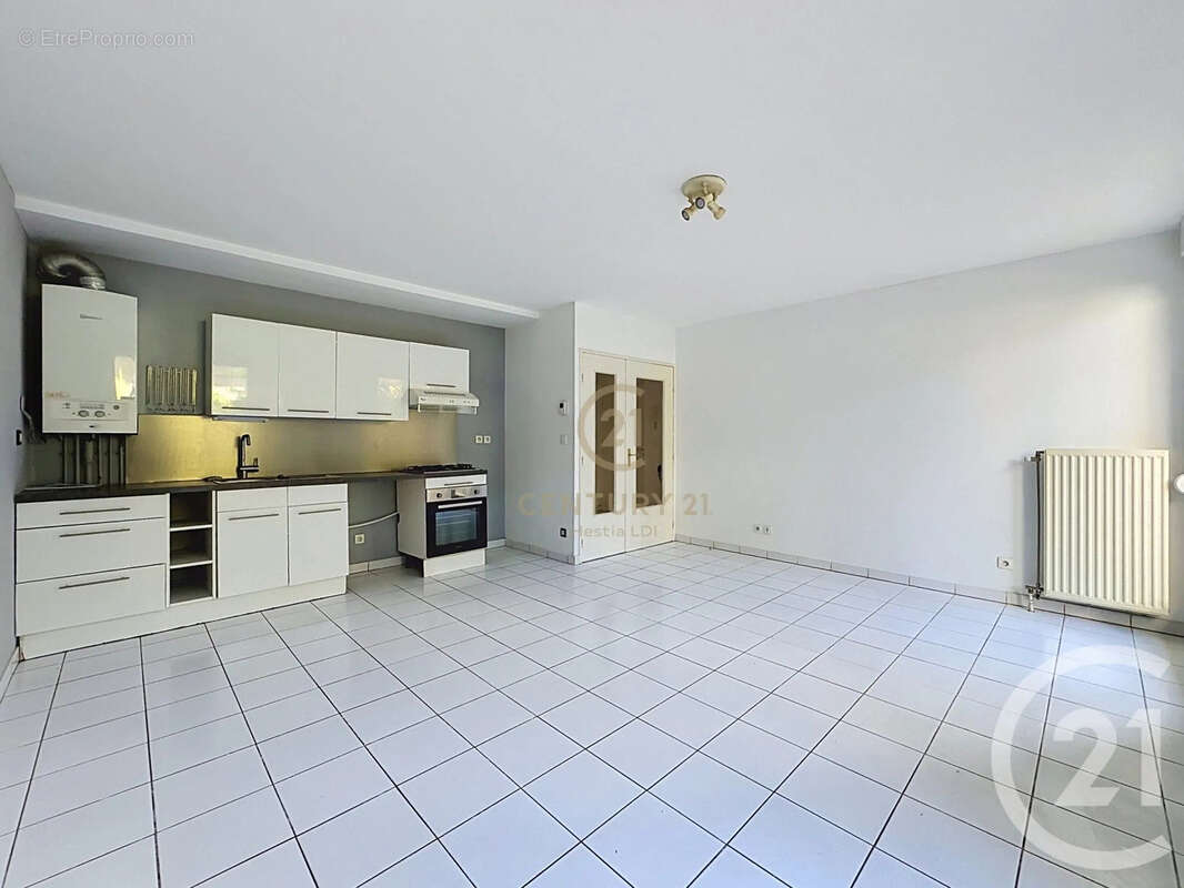 Appartement à LYON-8E