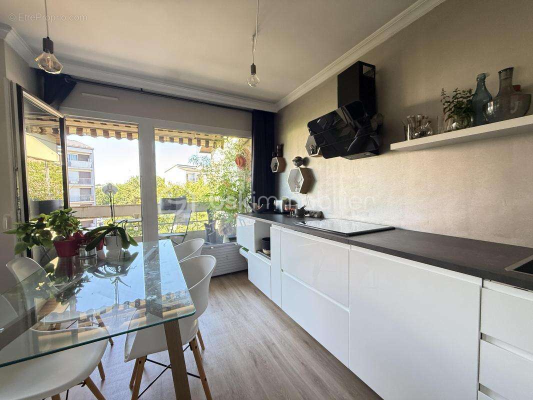 Appartement 4 pièces avec balcon, cave et parking sécurisé - Seynod - photo 5