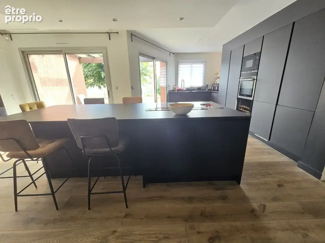 Maison individuelle T4 de plain pied avec piscine et garage - photo 9