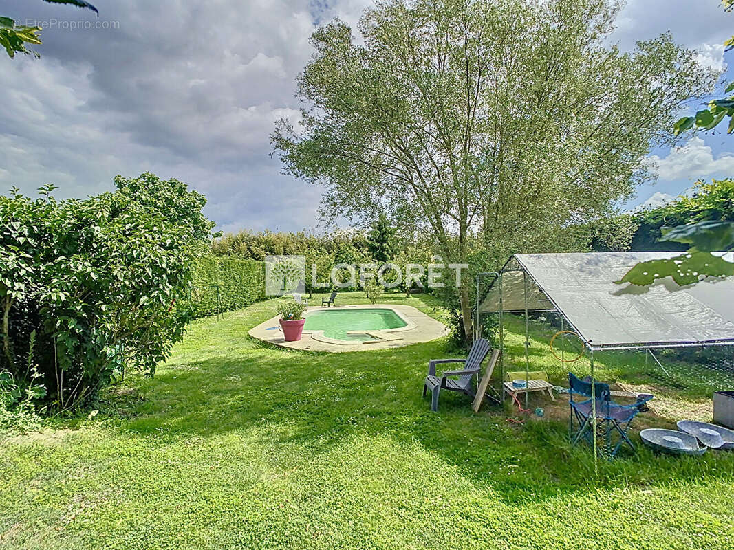 Maison à SAINT-PORQUIER