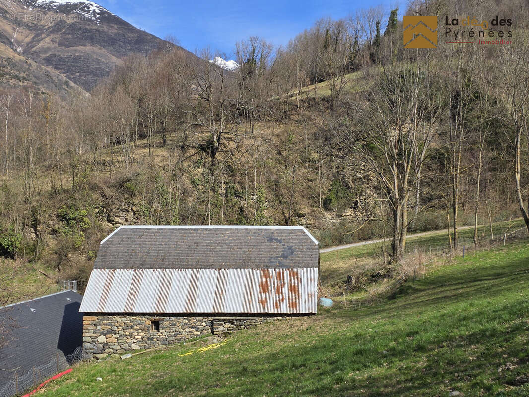 Maison à LUZ-SAINT-SAUVEUR