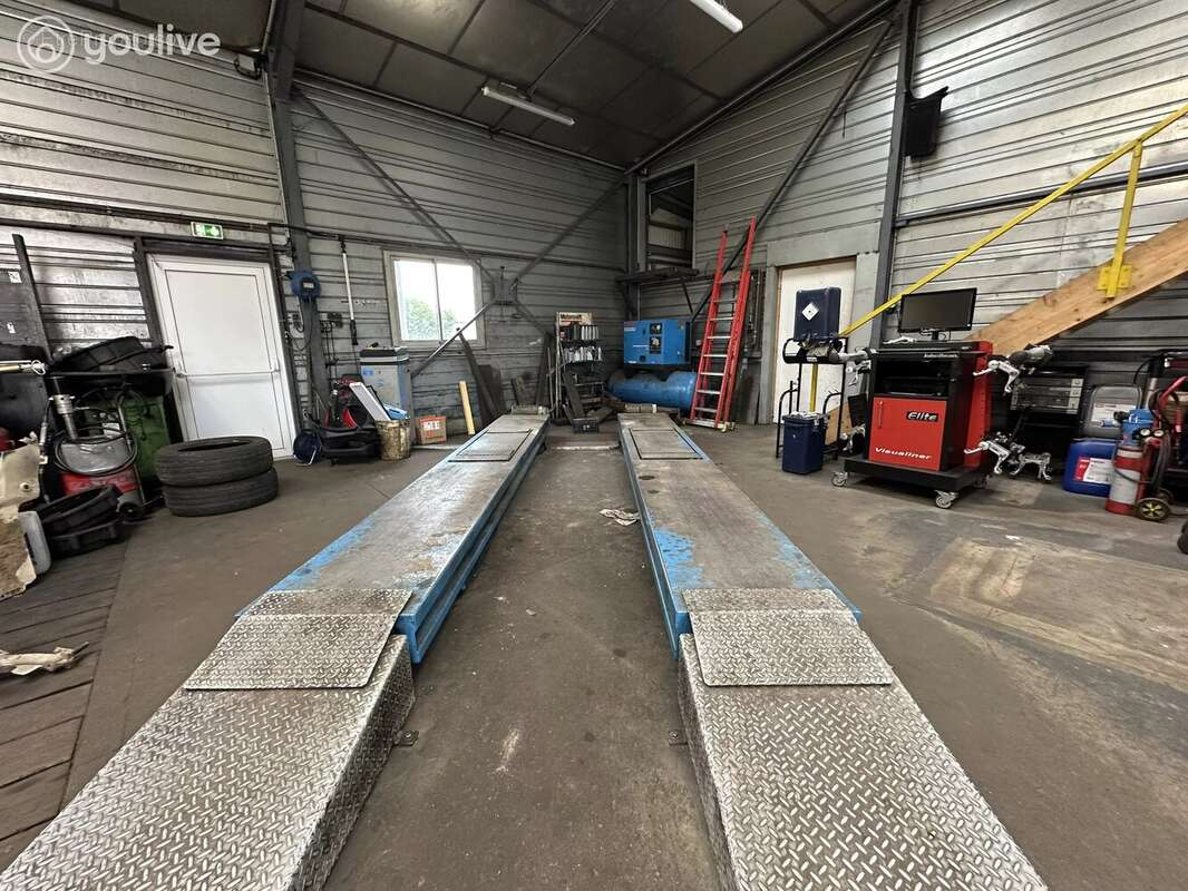 Commerce à MONTIGNY-LE-CHARTIF