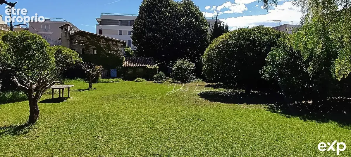 Maison 168 m² à Saint-Laurent-Du-Var  - photo 3
