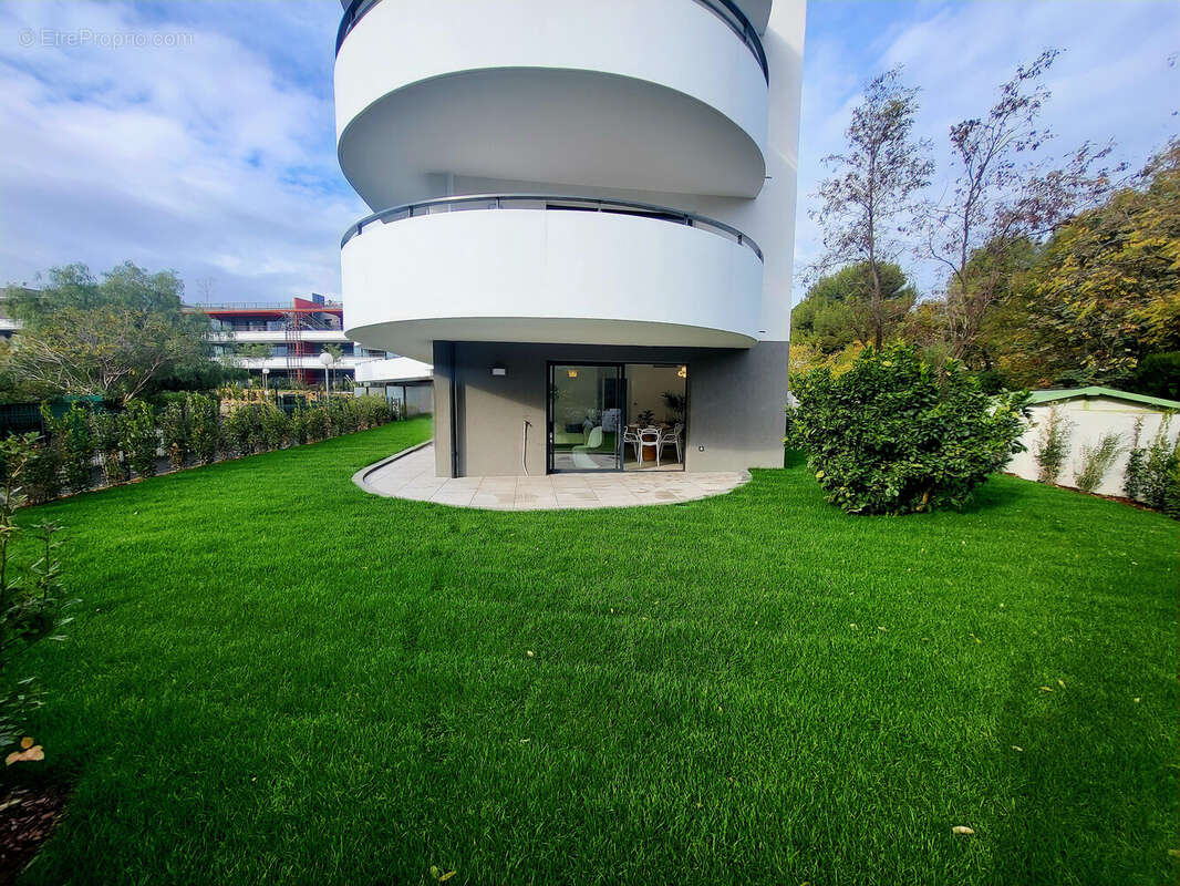 Appartement à VILLENEUVE-LOUBET