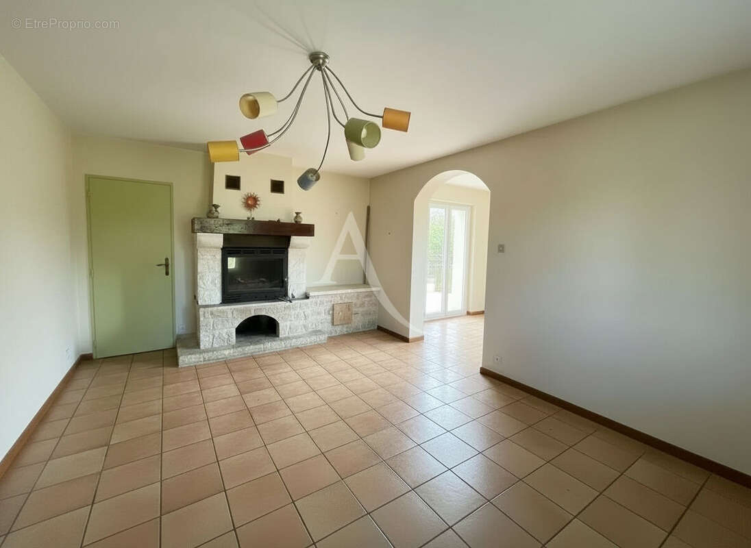 Maison à PRAYSSAC