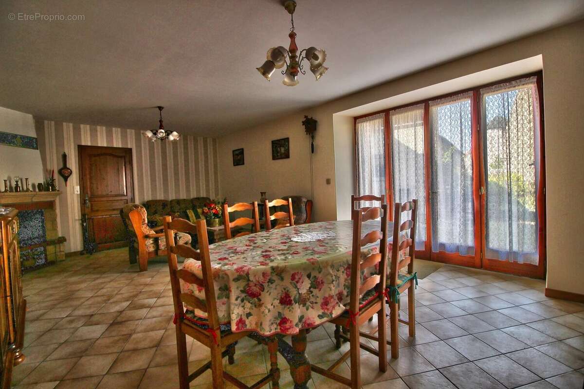 Maison à CHATILLON-SUR-SEINE