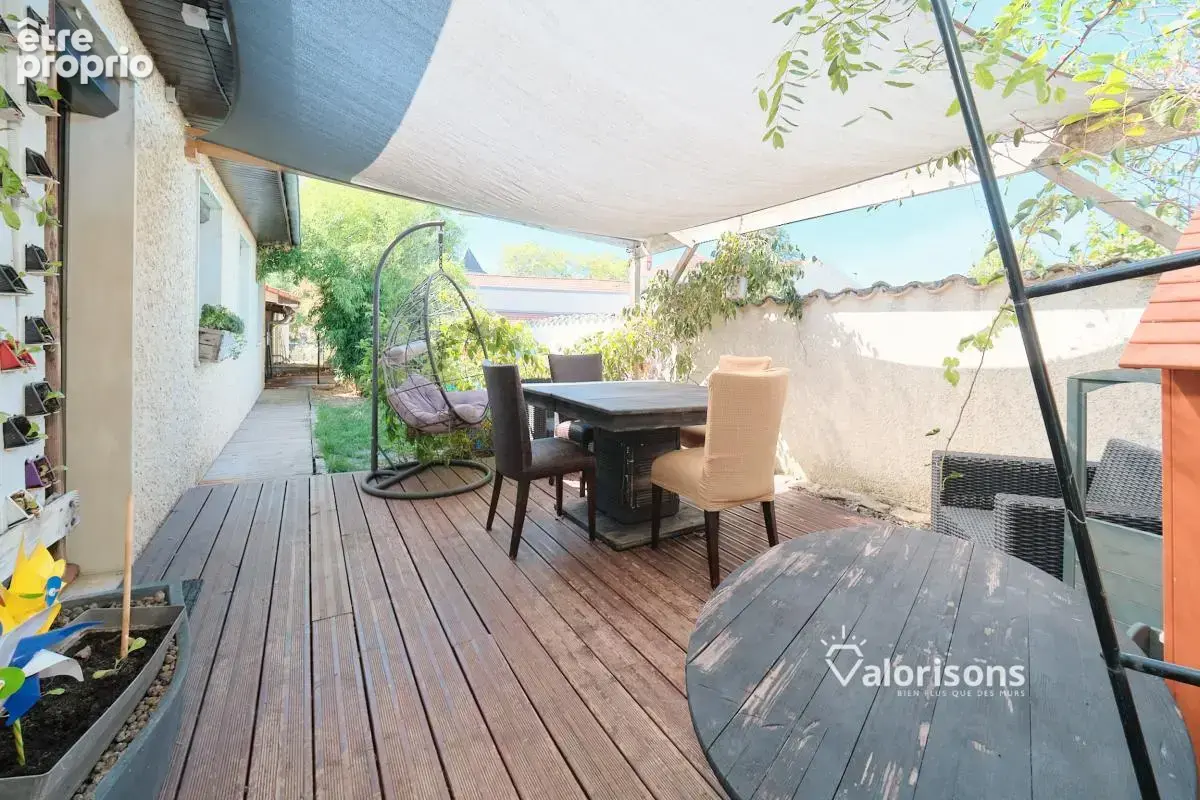 Maison 4 pièces 101 m² à vendre à Decines-Charpieu (69150) - photo 17