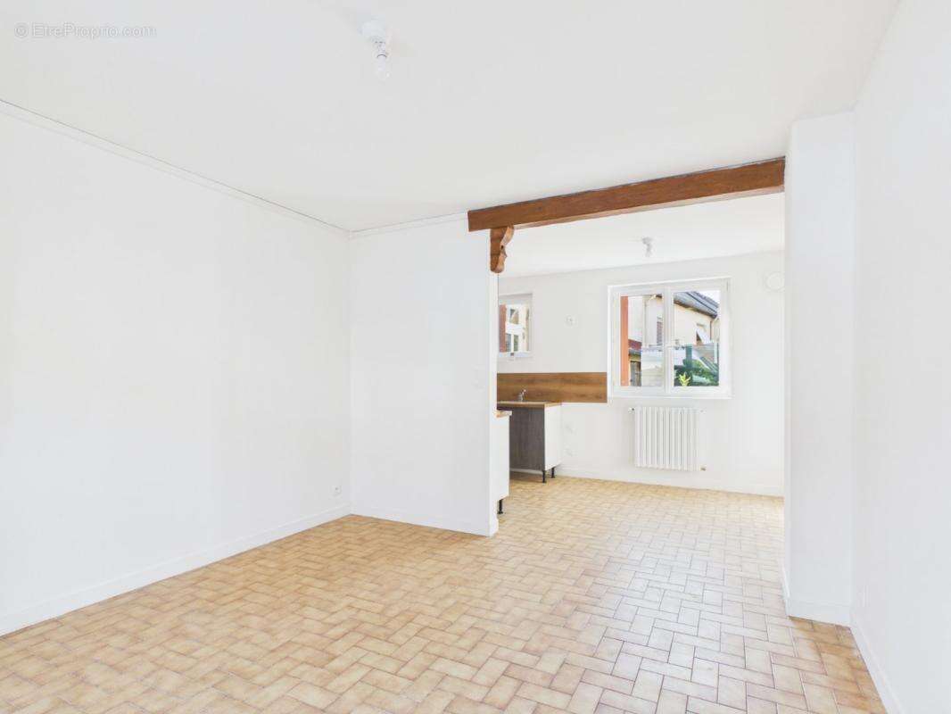 Maison 60 m² à Breteuil  - photo 3