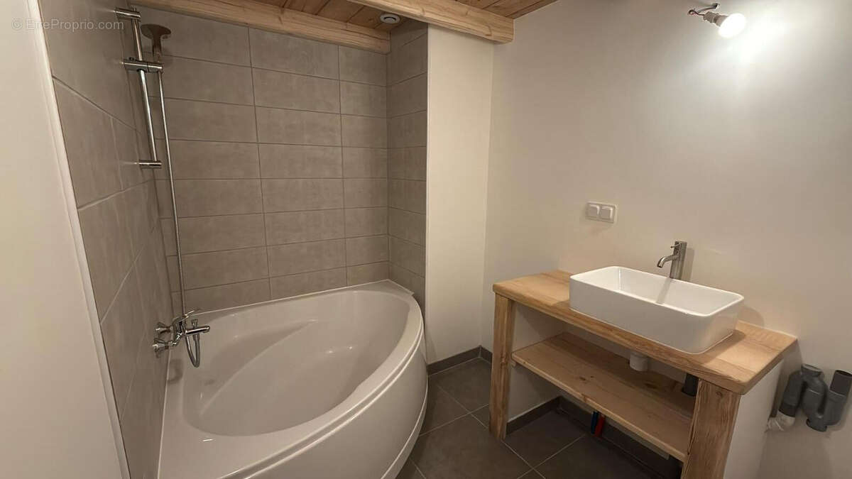 Maison à ESSERTS-BLAY