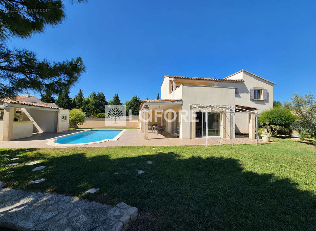 Maison L Isle Sur La Sorgue 6 pièce(s) 175 m2 - photo 2