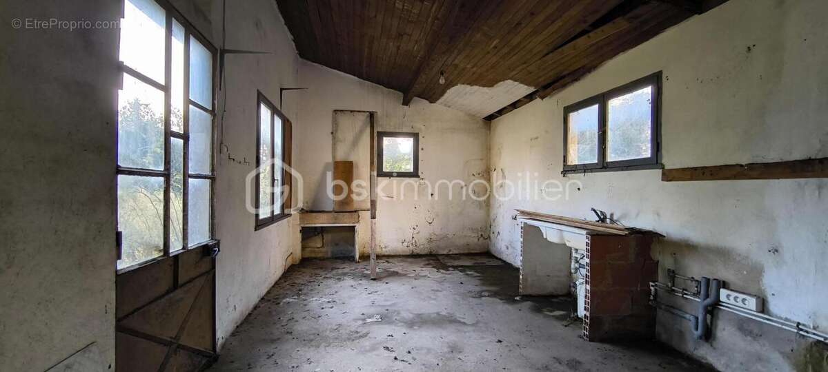 A vendre maison avec un jardin et 2 places de parking sur Vernègues - photo 9