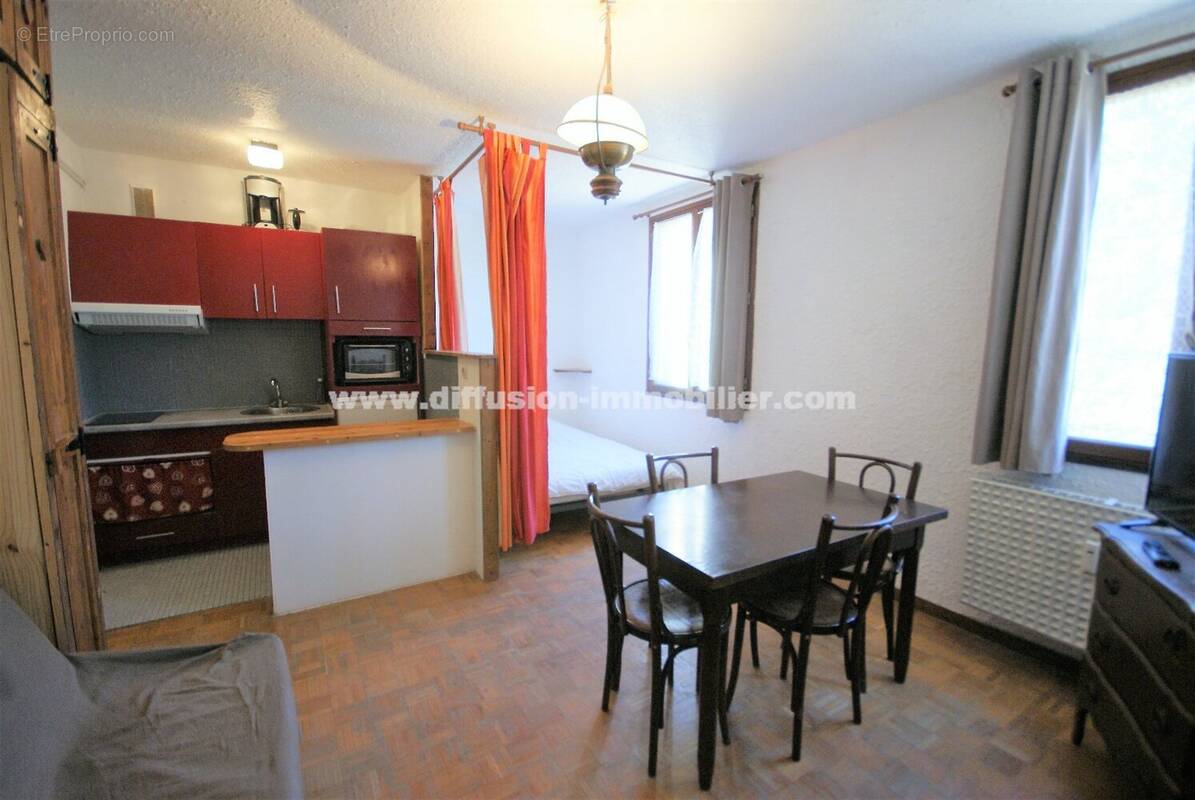 Appartement à SAINT-PONS