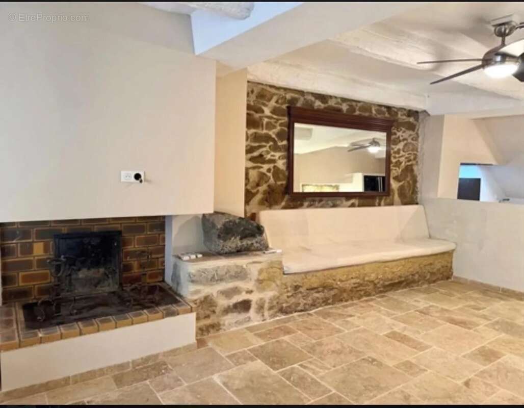 Appartement à GRIMAUD