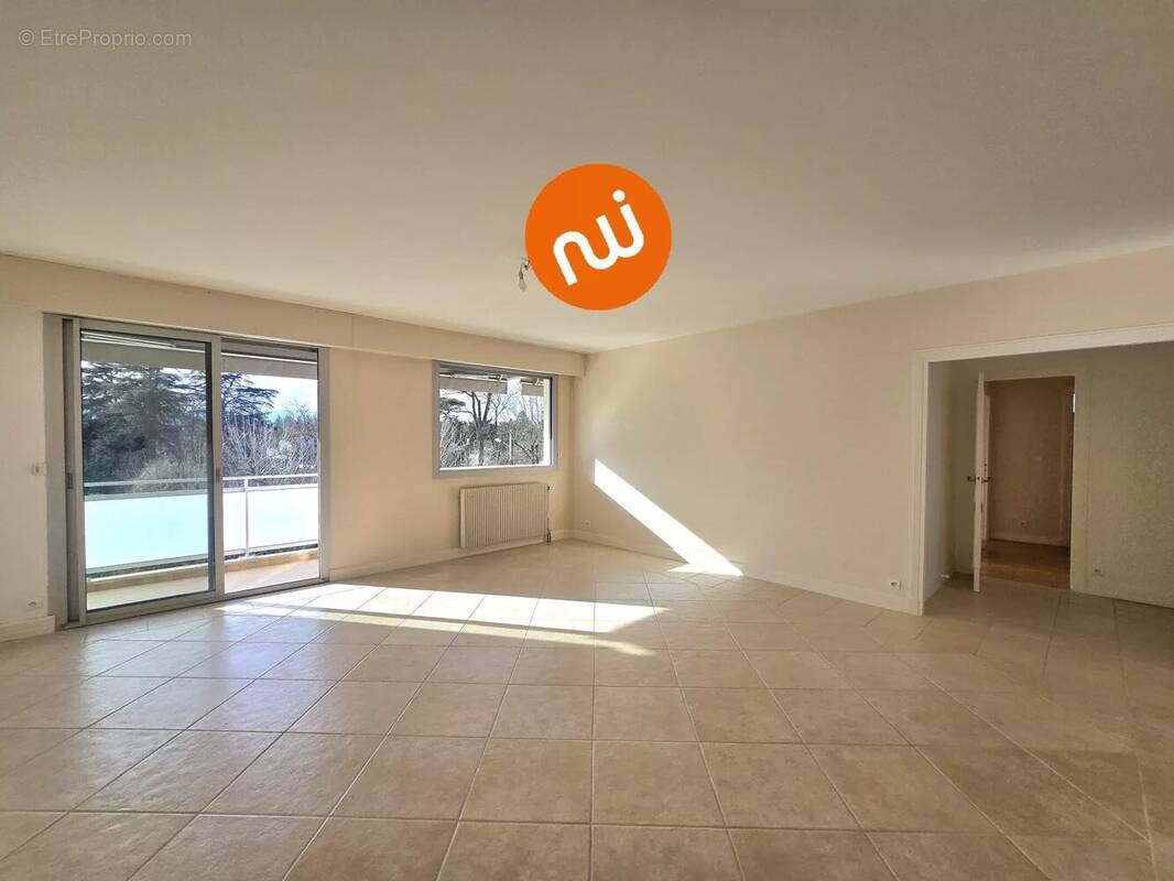 Appartement à TASSIN-LA-DEMI-LUNE