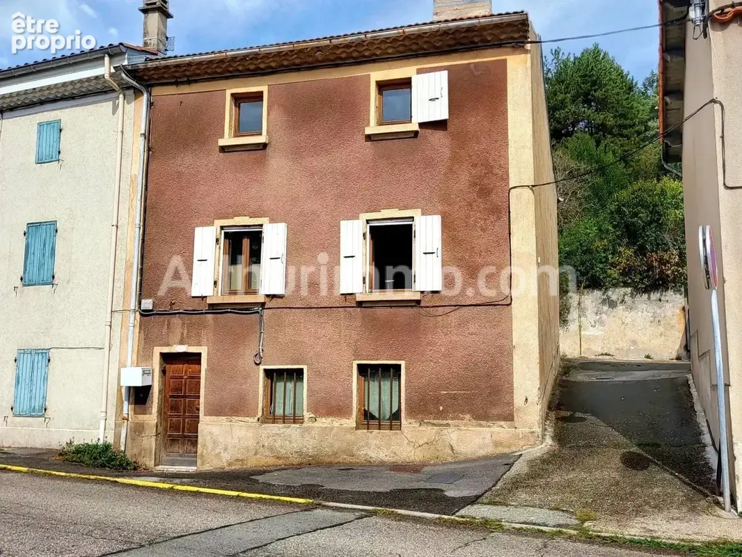 Photo Maison à Saint-Julien-Molin-Molette au prix de 80 000€