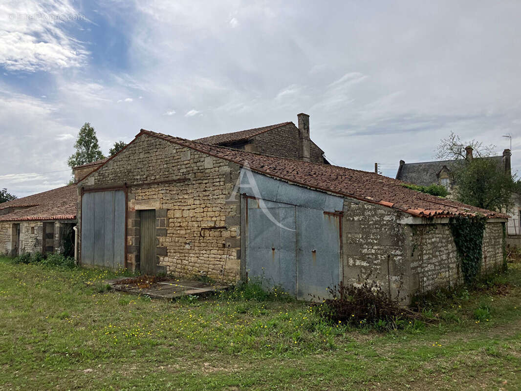 Maison à NIEUL-SUR-L'AUTISE