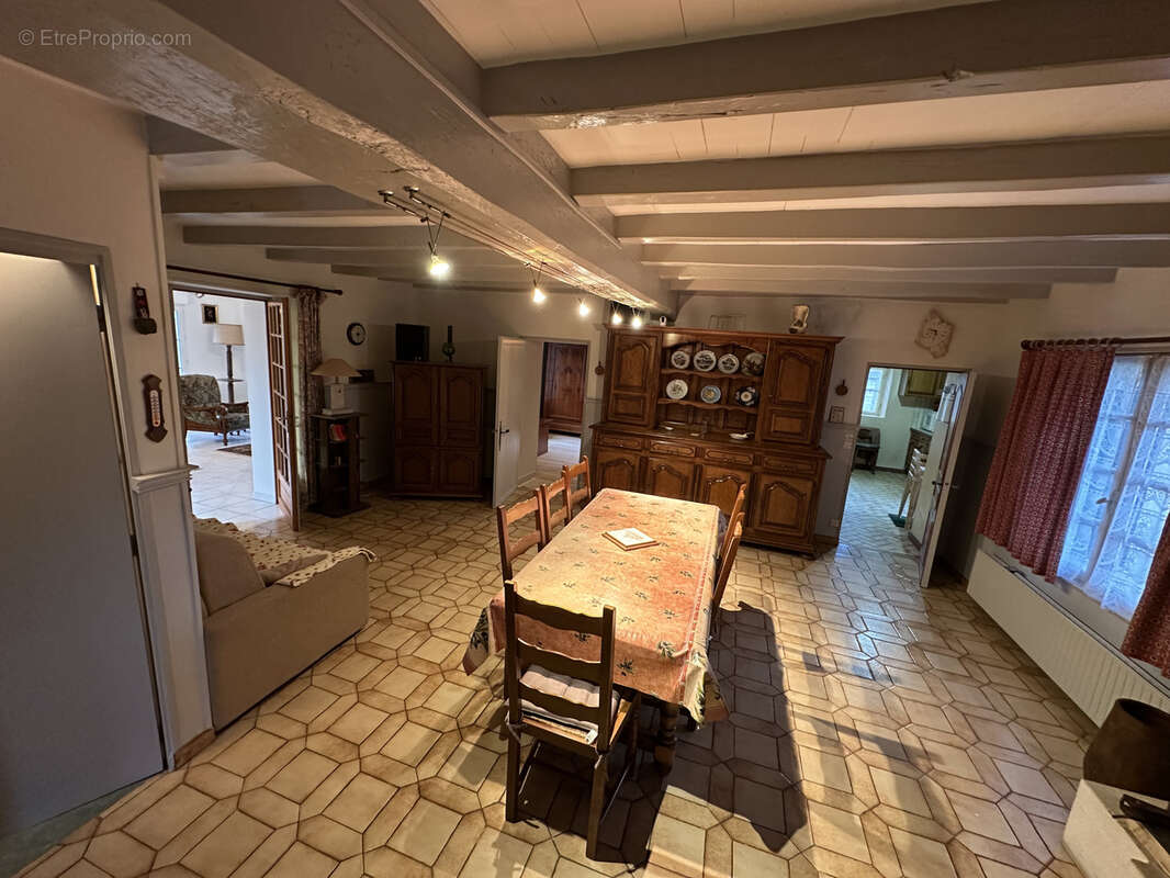 Maison à MEDILLAC
