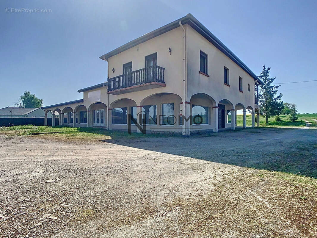Maison à DOMBASLE-EN-XAINTOIS