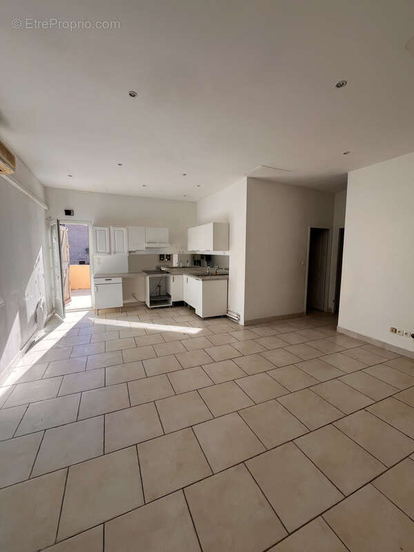 Appartement à MARSEILLE-11E