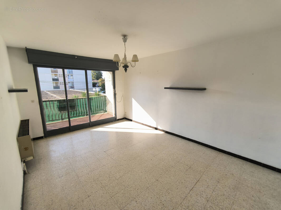 Appartement à LUNEL