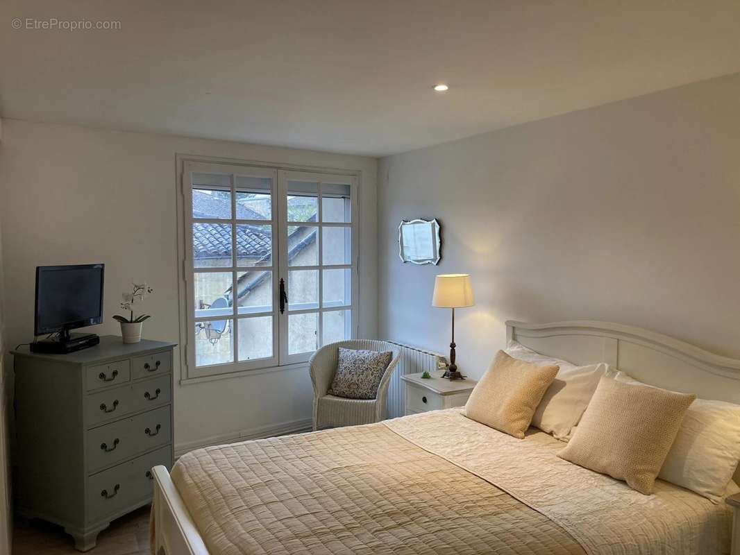 Maison à CHATEAUNEUF-SUR-CHARENTE