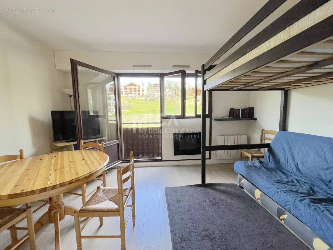 Appartement à SAINT-ETIENNE-DE-TINEE