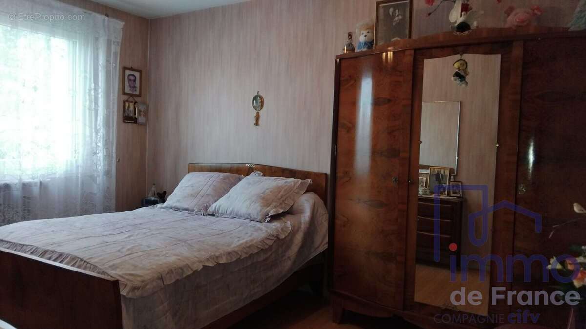 Appartement 81 m² à La Ricamarie  - photo 9