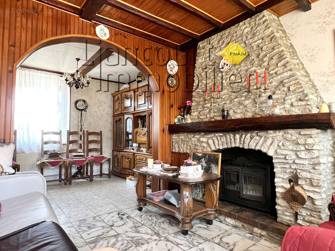 Maison à LIANCOURT