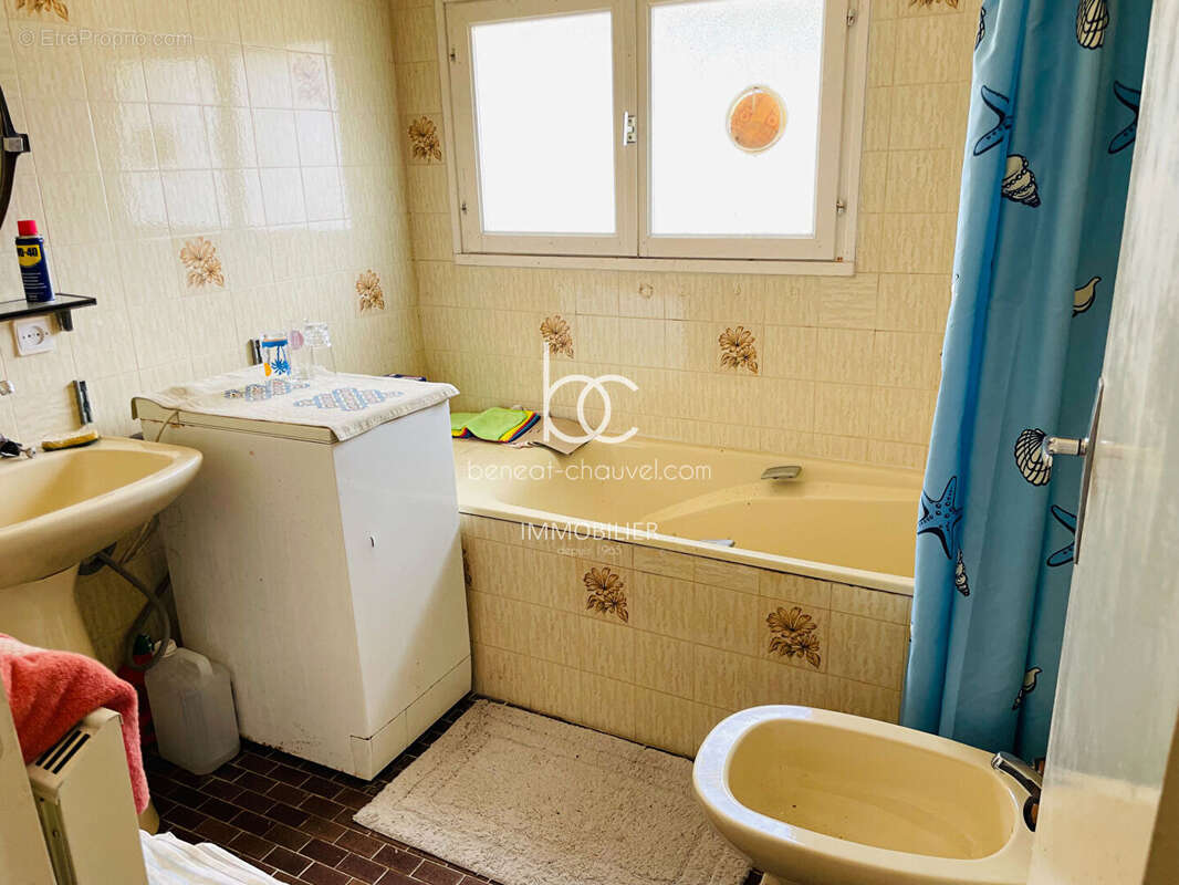 Maison Sarzeau - à rénover - 200 mètres OCEAN - 590 m2 de terrain - photo 8