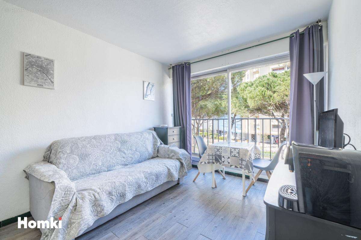 Appartement à MAUGUIO