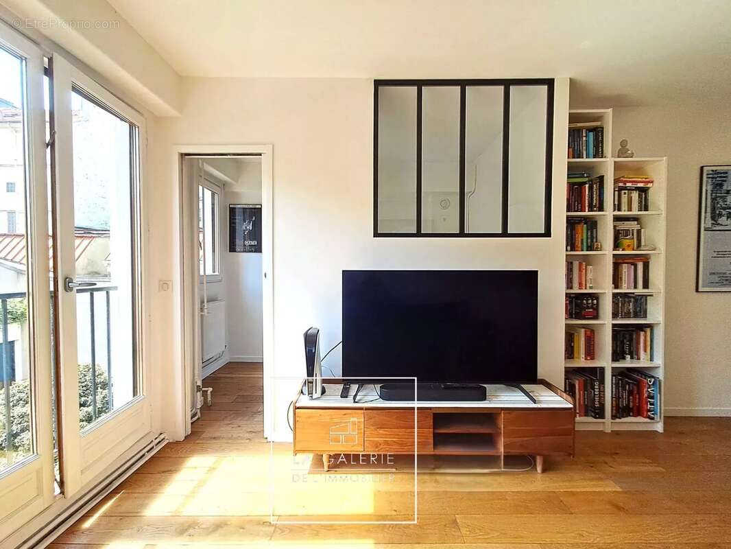 Appartement à PARIS-15E