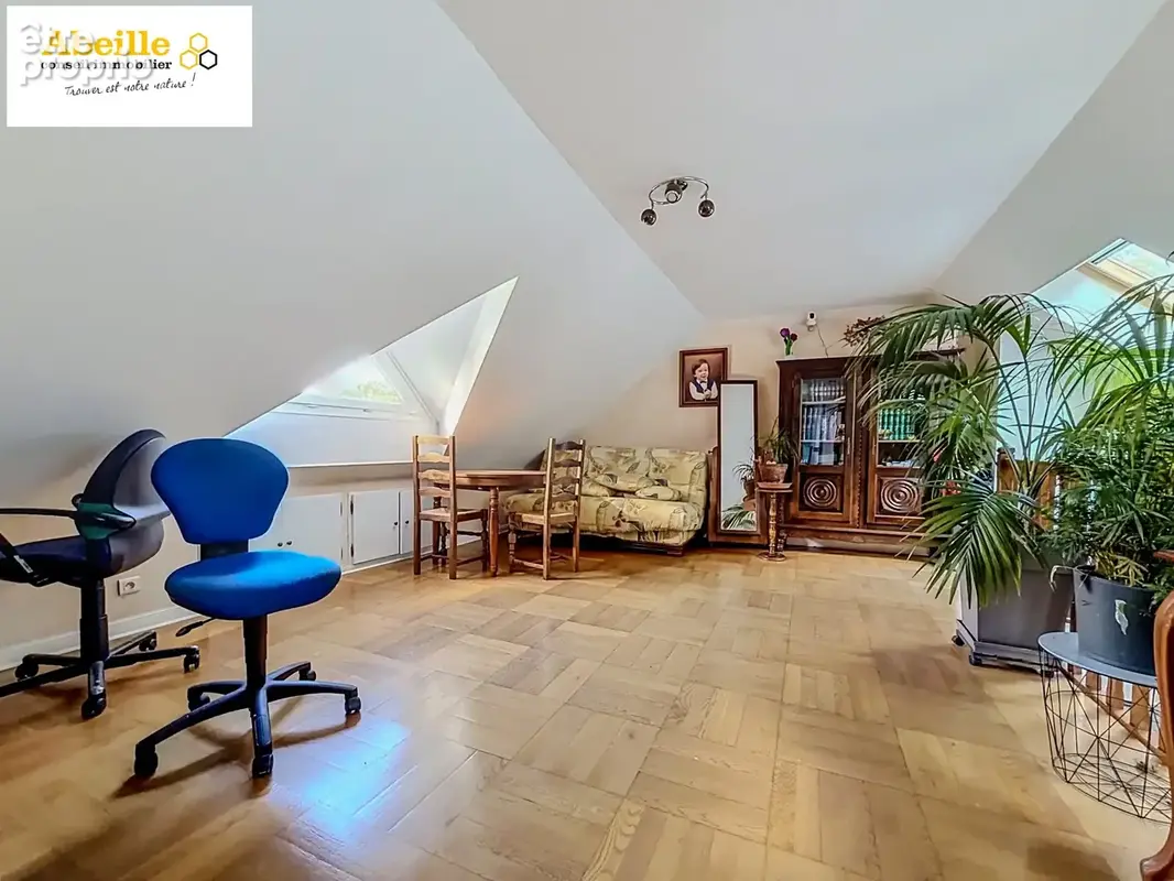 Maison traditionnelle de 117 m2 sur cave totale terrain 539 m2 - photo 9
