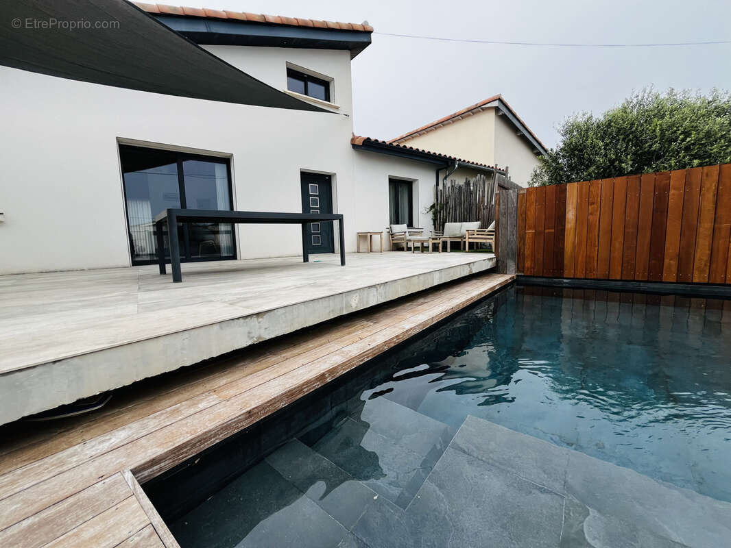 Maison à FRONTIGNAN