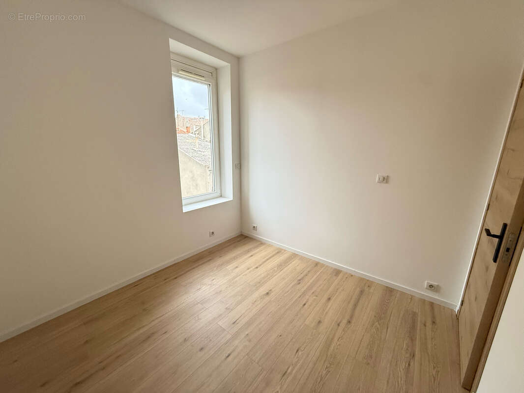 Appartement T3 lumineux 75 m2 centre-ville proche quais - photo 12