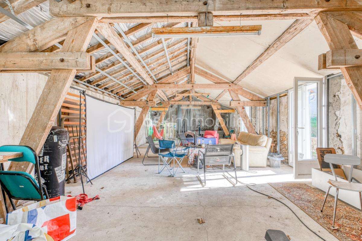 Ensemble immobilier : Maison, appartement et grange - photo 24