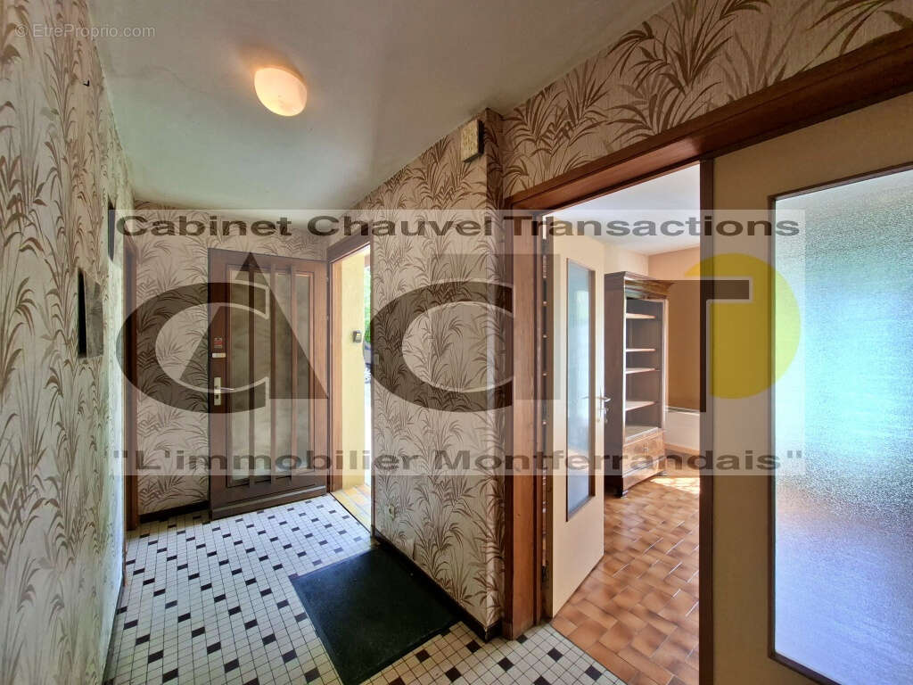 Maison à CEYRAT