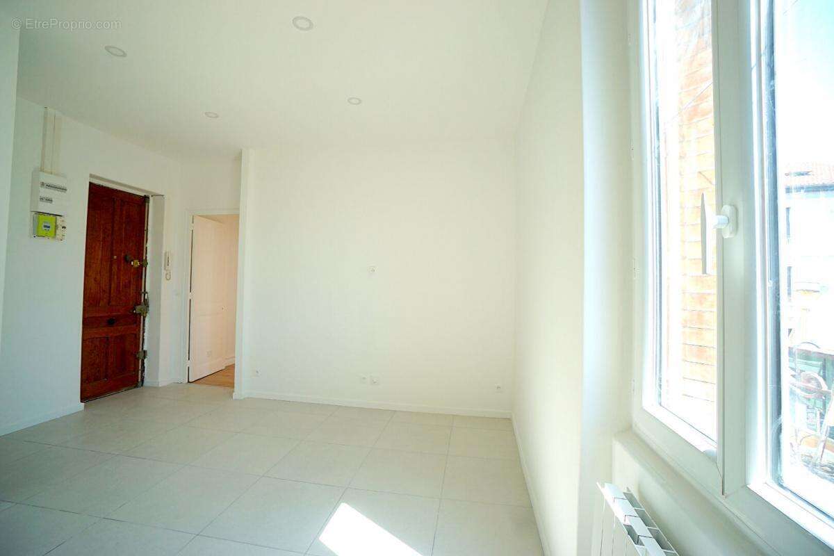 Appartement à SAINT-FONS