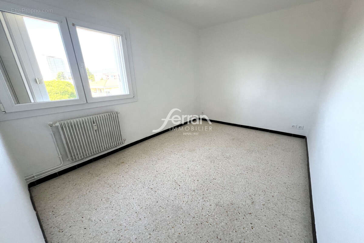 Appartement 62 m² à Draguignan  - photo 5