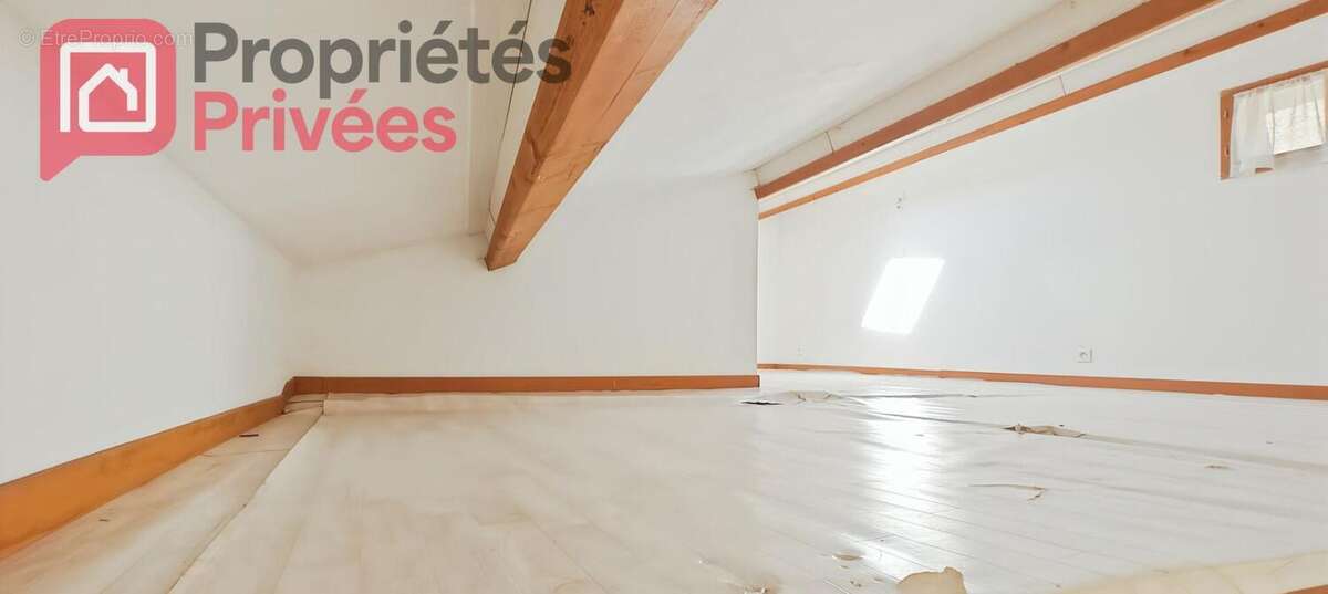 Maison à EYGUIERES