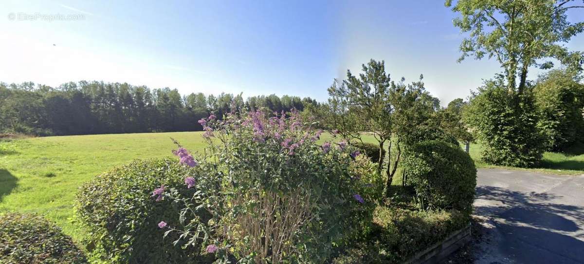 Terrain à BEUZEVILLE