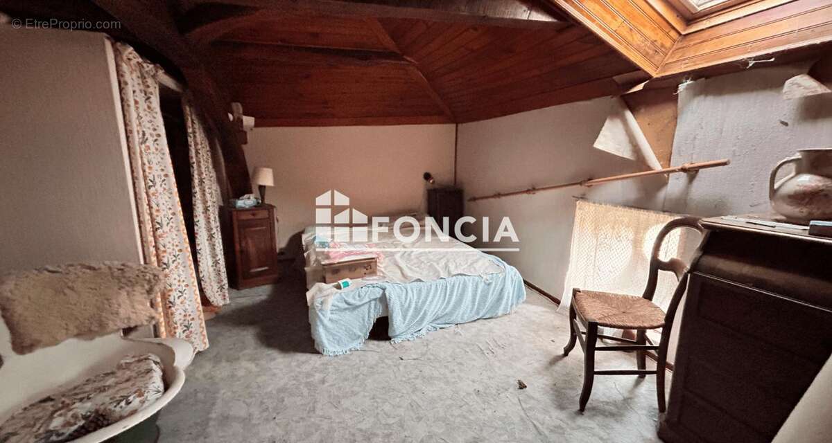 Maison à AGONAC