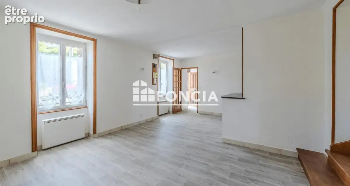 Maison en pierre – 99 m² – 3 chambres – Saint-Alban-les-Eaux - photo 3