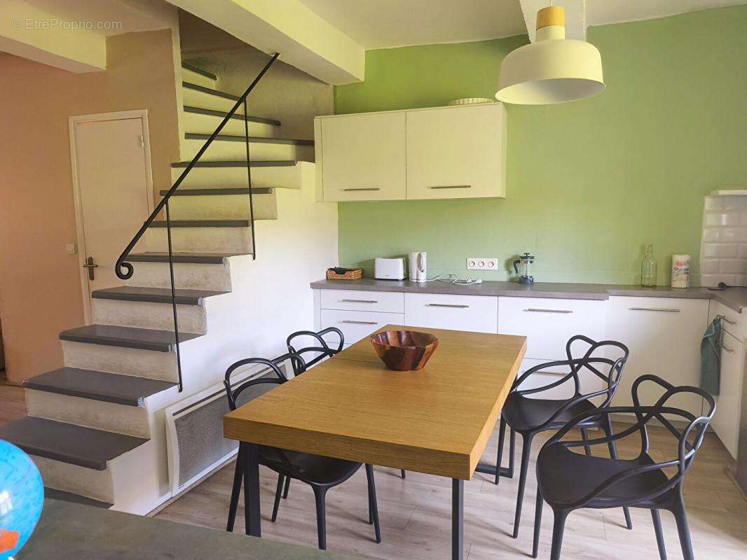 Vedène: Charmante maison de ville rénovée avec cour privative - photo 6