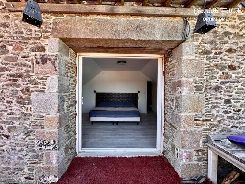 Maison à LE MINIHIC-SUR-RANCE