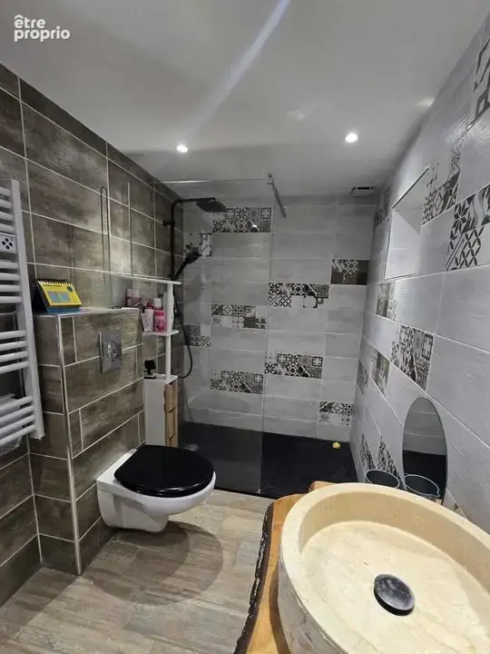 Coup de coeur - Maison entièrement rénovée avec 3 chambres - photo 8